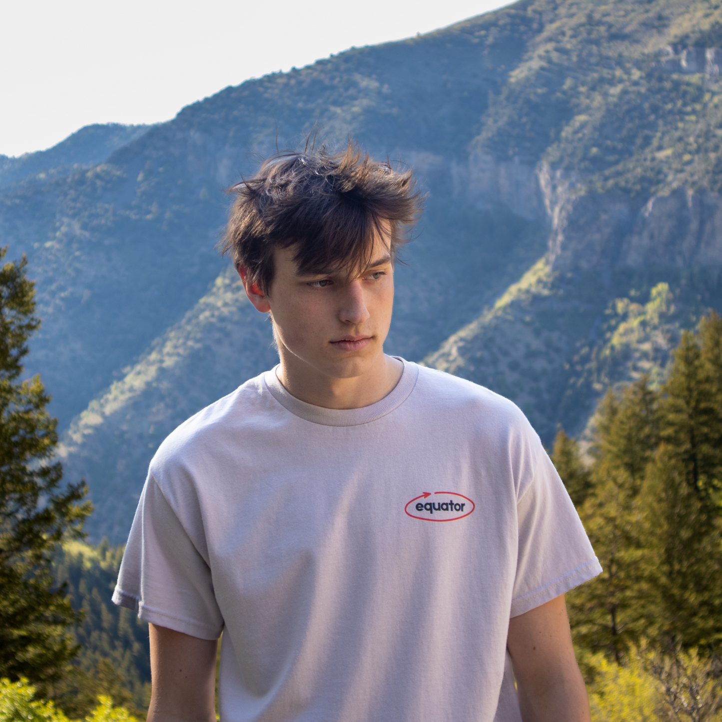 world spins t-shirt (LIMITED EDITION)